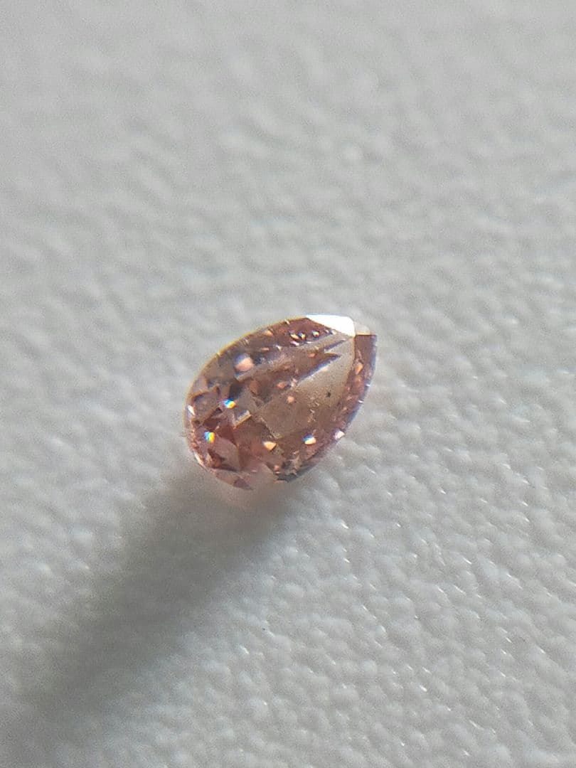 天然ピンクダイヤ FANCY DEEP PINK AGTソ 0.037ct