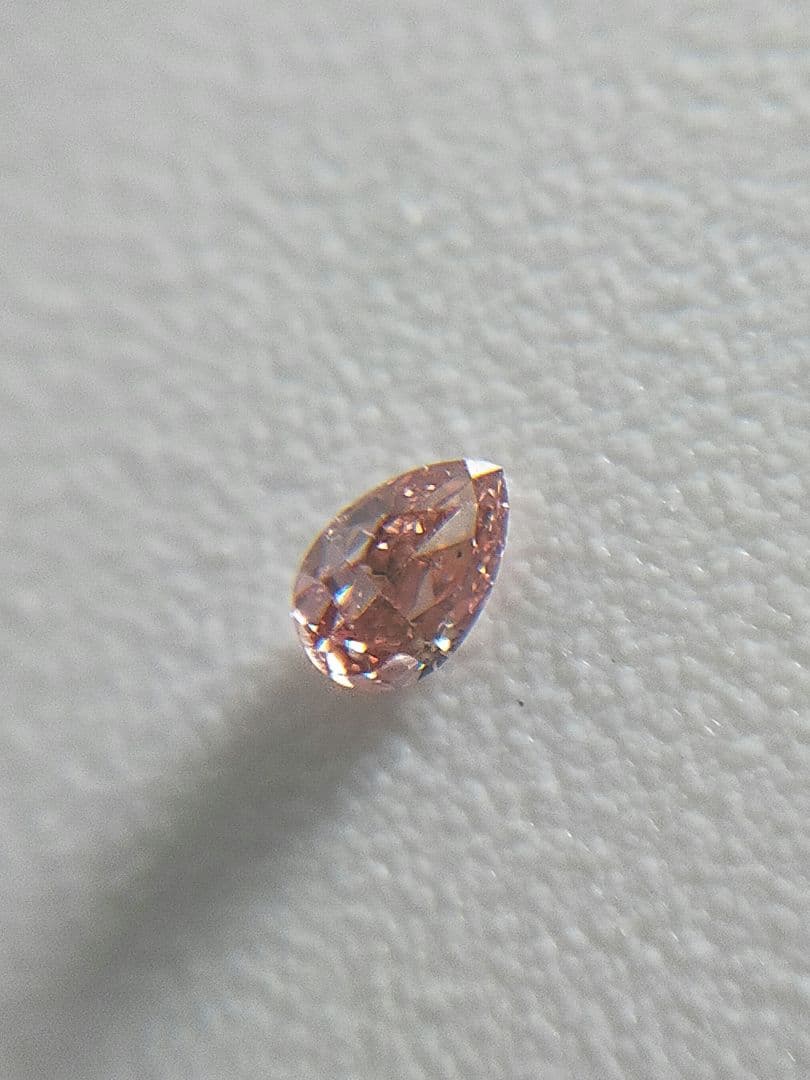 天然ピンクダイヤ FANCY DEEP PINK AGTソ 0.037ct