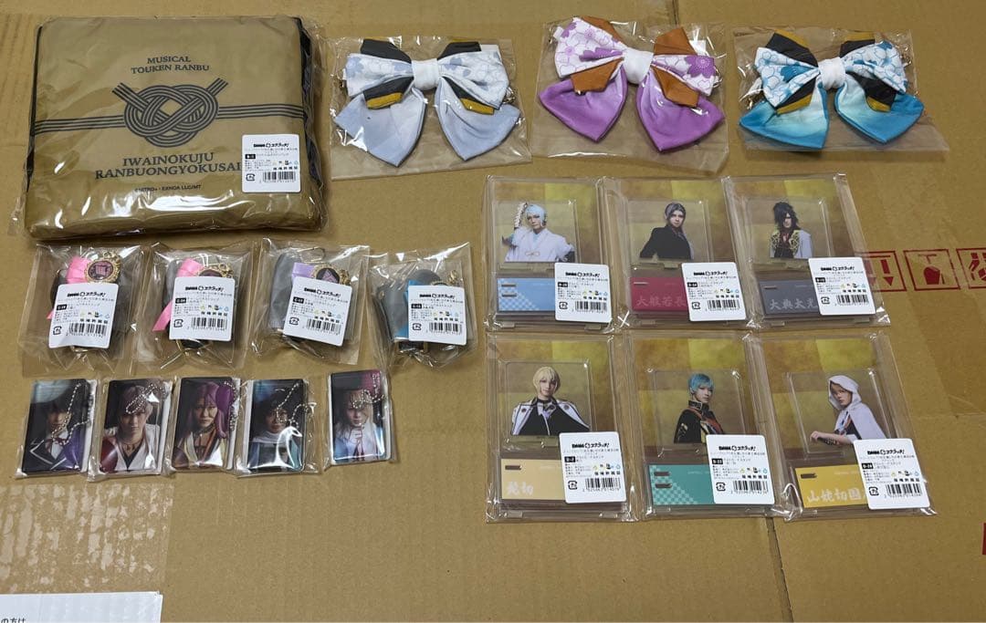 rurudo 個展 FALLEN ガチャガチャ 缶バッジ シュガー 15個 新品