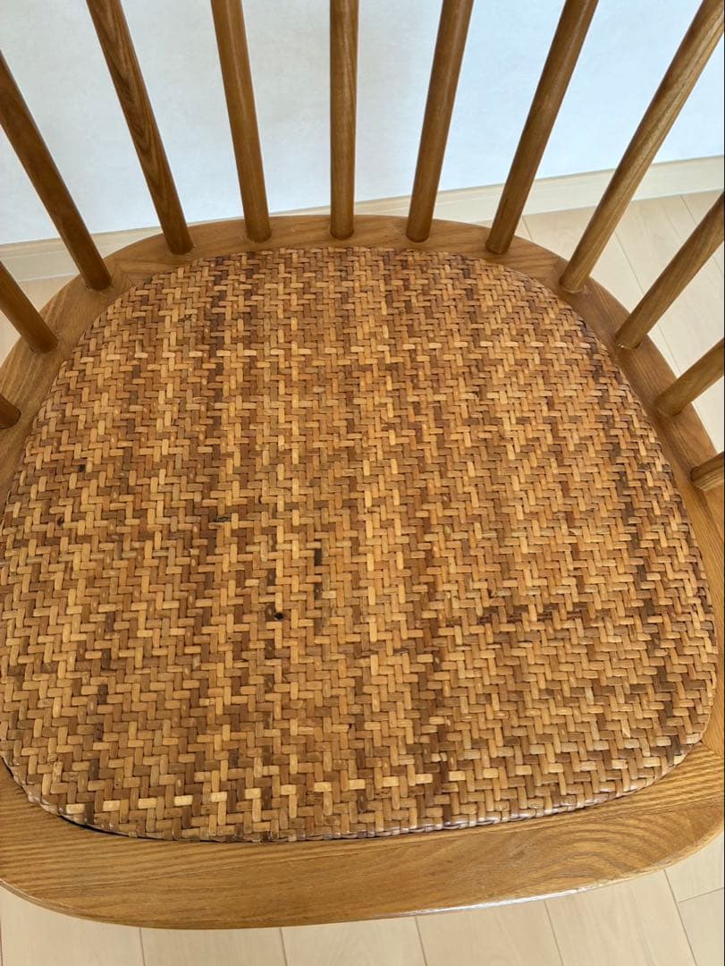 ZARA ラタンチェア