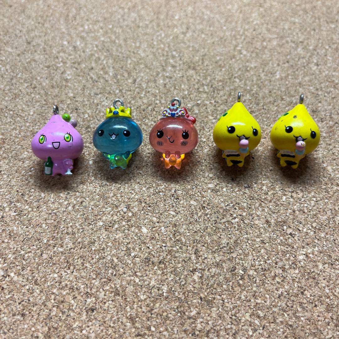 しずくちゃん　ストラップ Amazon.co.jp: ぷるるんしずくちゃん キーホルダー カフェ ストラップ