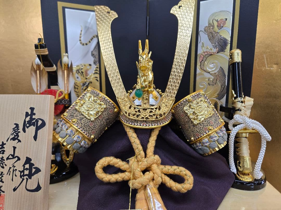 【展示品限り】五月人形　兜　鍬形　収納飾り　※閉店セール　S49