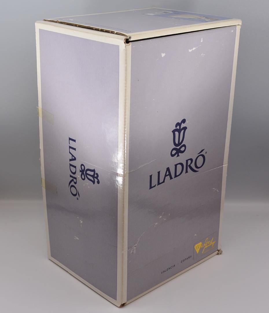 天の歌い手は喜ぶ　＃6321　No.3　★リヤドロ　スペイン　ポーセリン　箱付