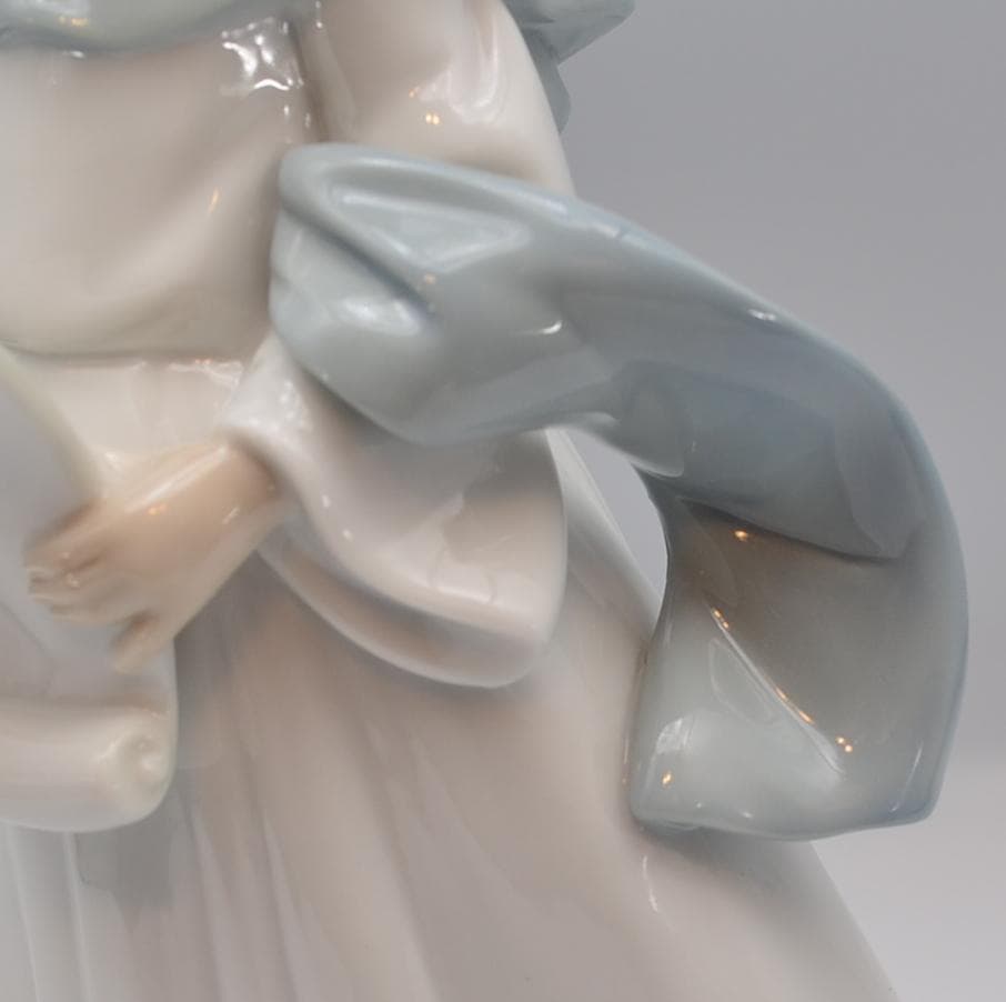 天の歌い手は喜ぶ　＃6321　No.3　★リヤドロ　スペイン　ポーセリン　箱付