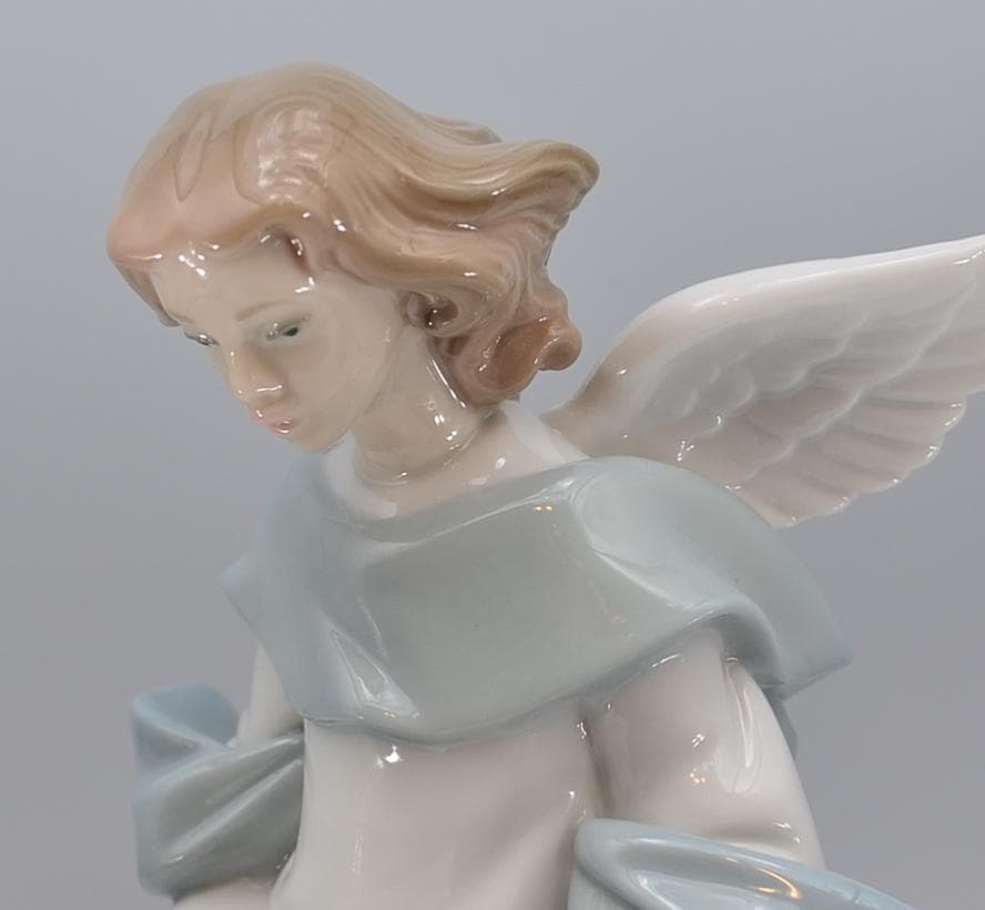 天の歌い手は喜ぶ　＃6321　No.3　★リヤドロ　スペイン　ポーセリン　箱付