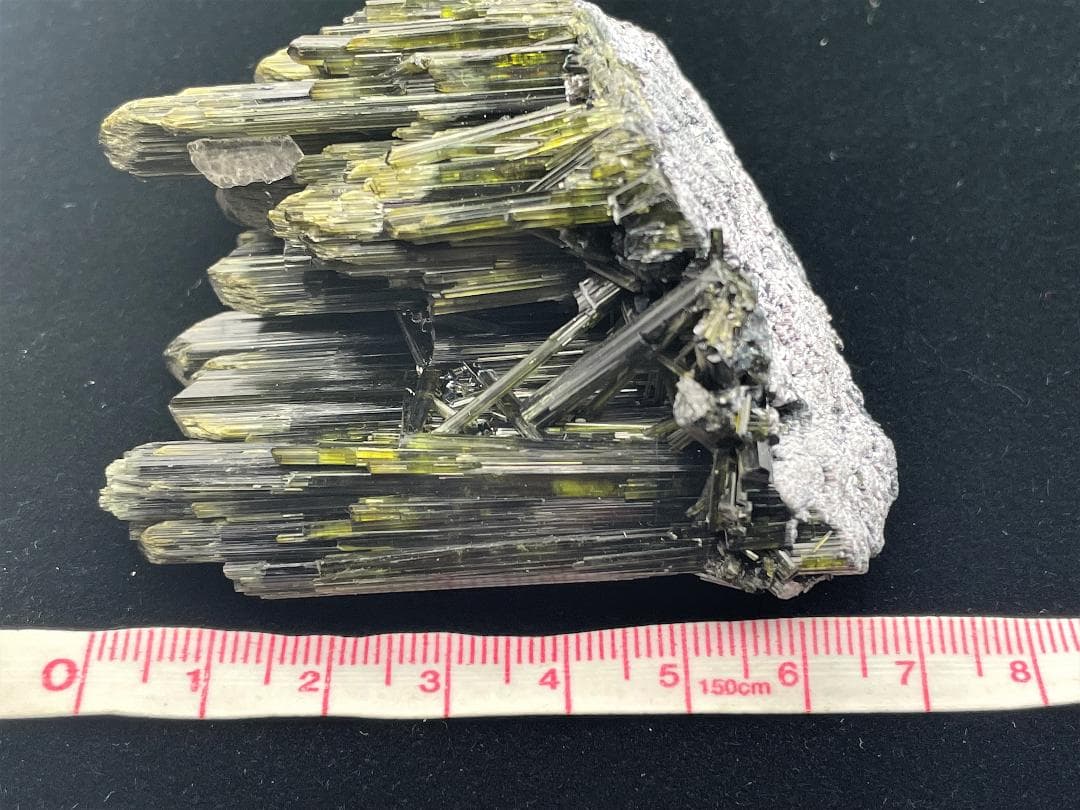 原石（トルマリン）