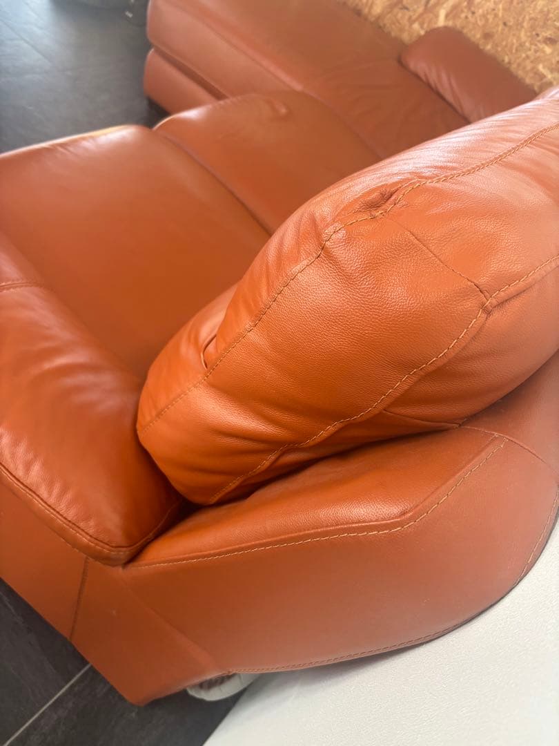 東京インテリア　革張りソファ　キャメル　取りに来ていただける方