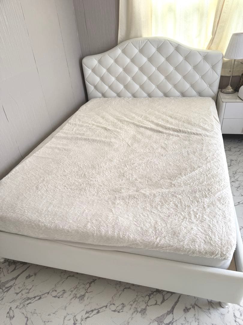 ダブルベッド　フレームのみ　Othello ホワイト