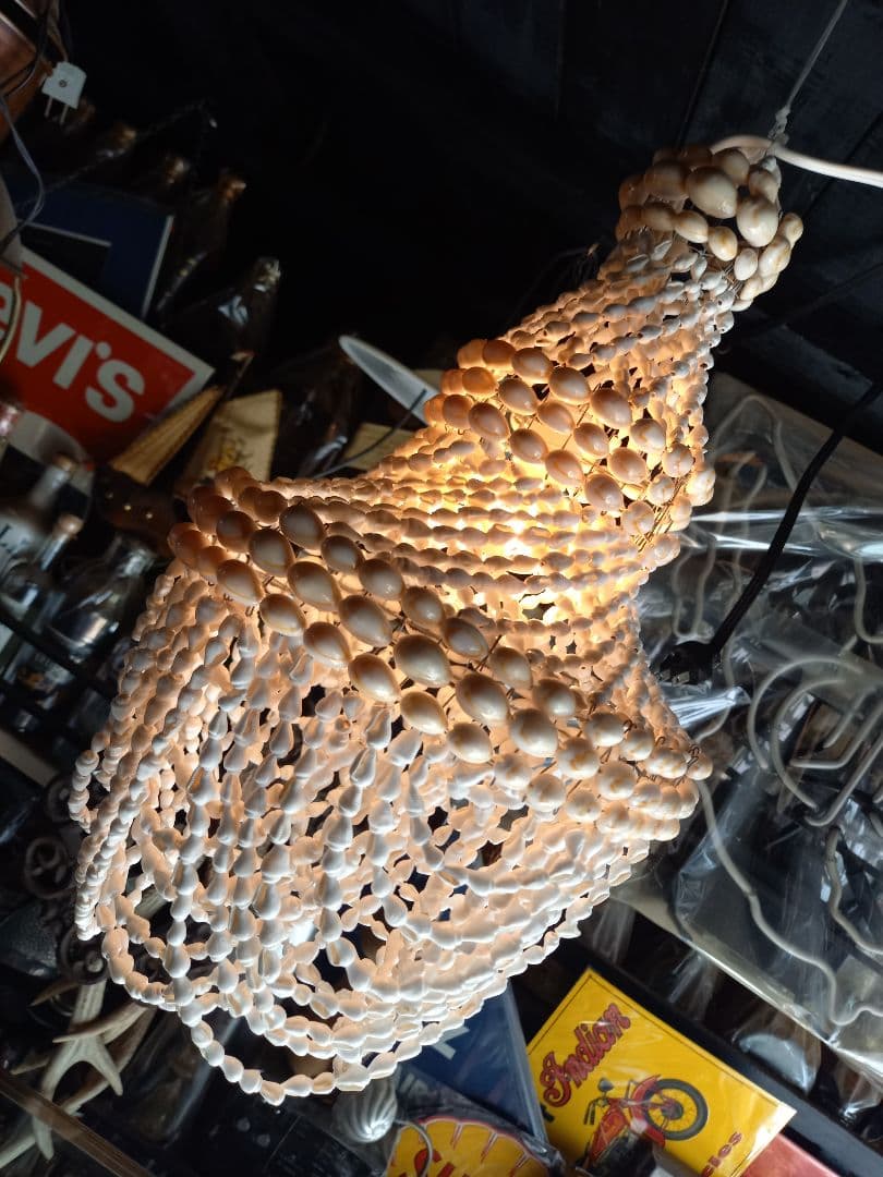 レア　フレンチ　シェル　ビーズ　シャンデリア　ハンギング　ランプ