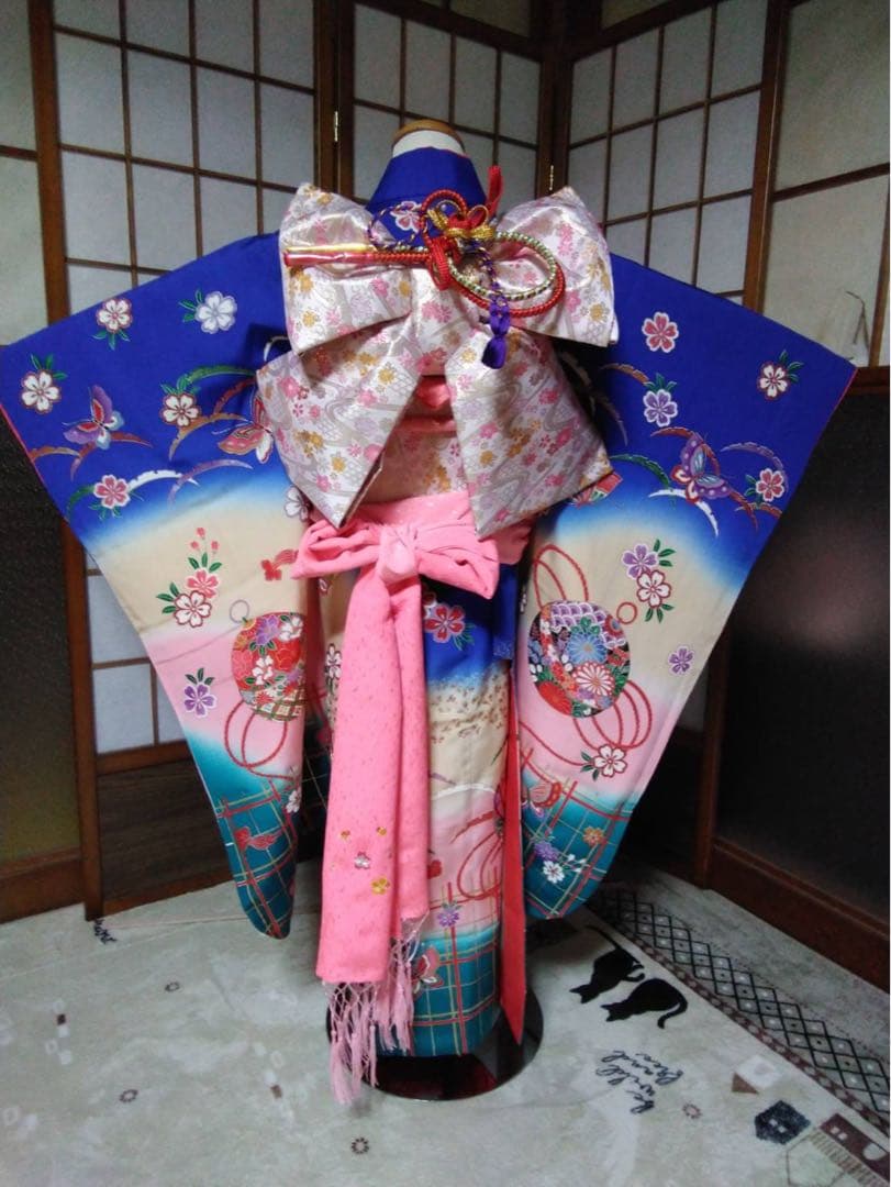 7歳向け・表側正絹・お着物のセット・目立たない汚れあり