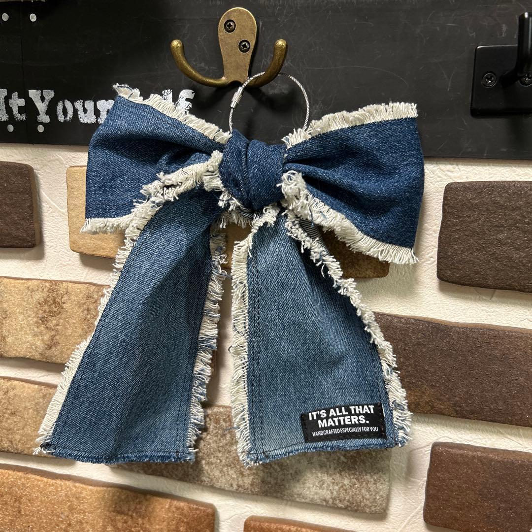 専用デニムリメイク りぼんチャーム りぼん キーホルダー 24-82