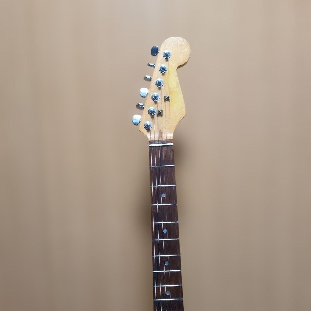 ストラト Legendボディ FenderJPN-PU ケース付 ほぼジャンク - メルカリ