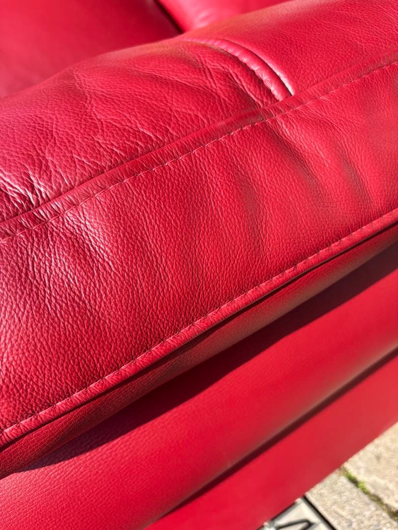 ニトリ赤いレザー 2人掛けソファ