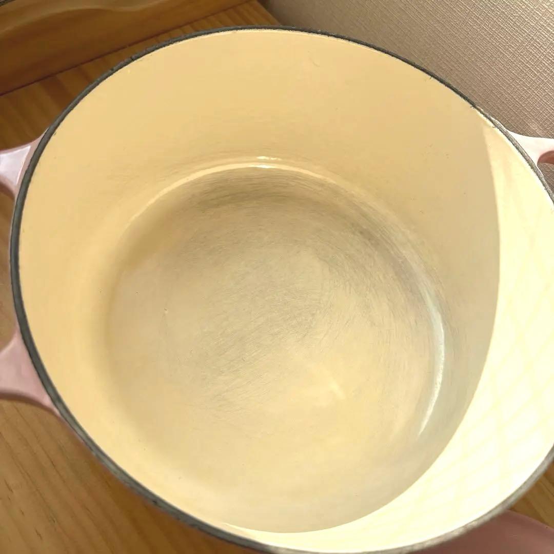 ル・クルーゼ ココットロンド22㎝　シフォンピンク