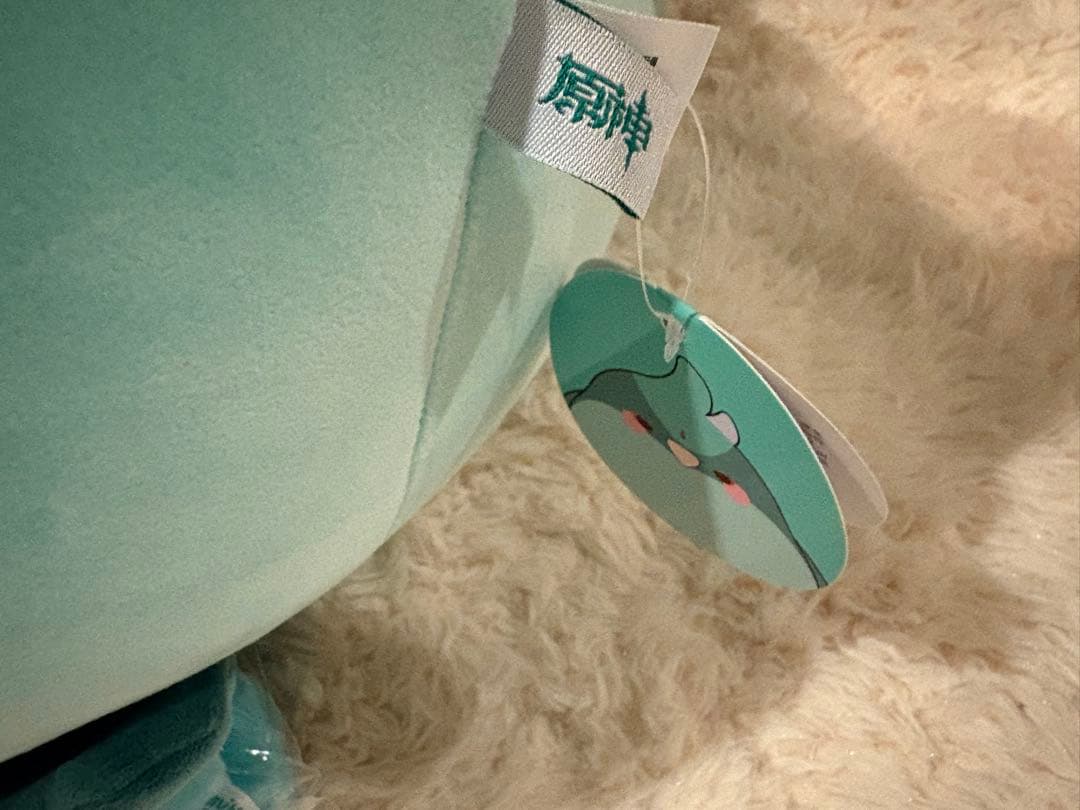 お値下げ中 原神 魈 グッズ アクスタ 缶バッジ 色紙 ぬいぐるみ 香水