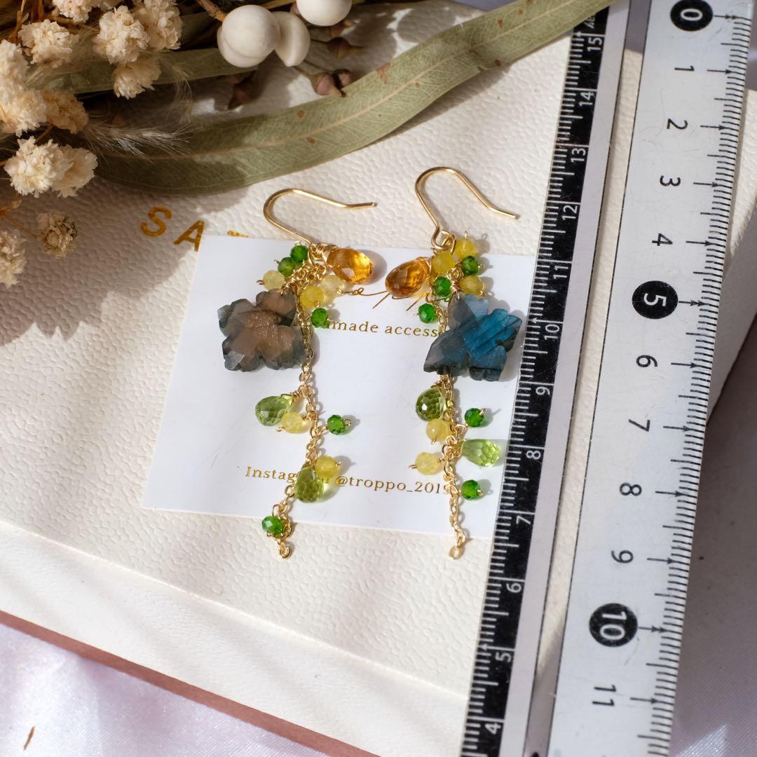 白妙 ♦︎14kgfラブラドライトバタフライカービングピアス/イヤリング