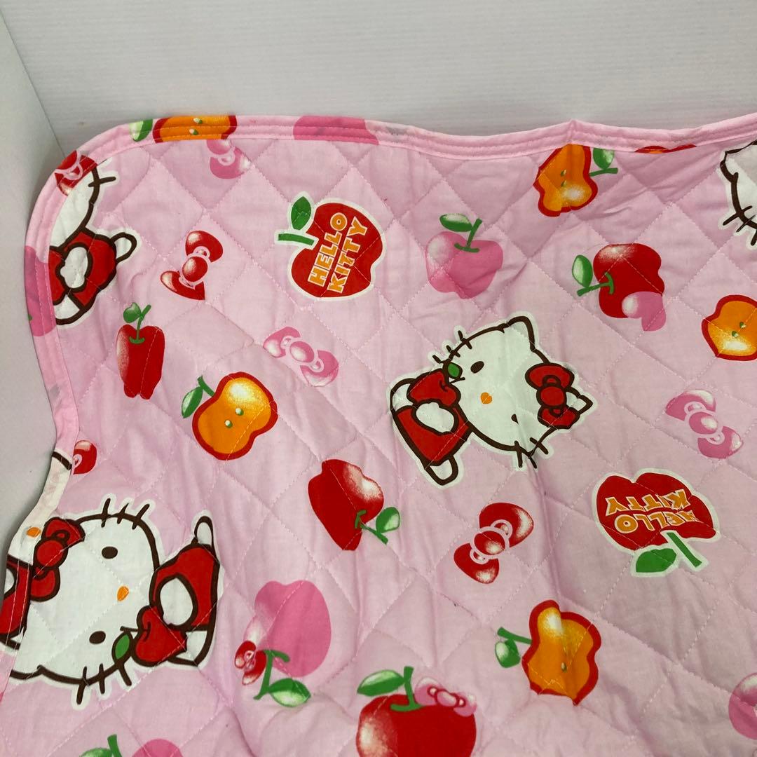 【2006年製】サンリオ　ハローキティ　敷きパッド　シーツ　リンゴ　アップル
