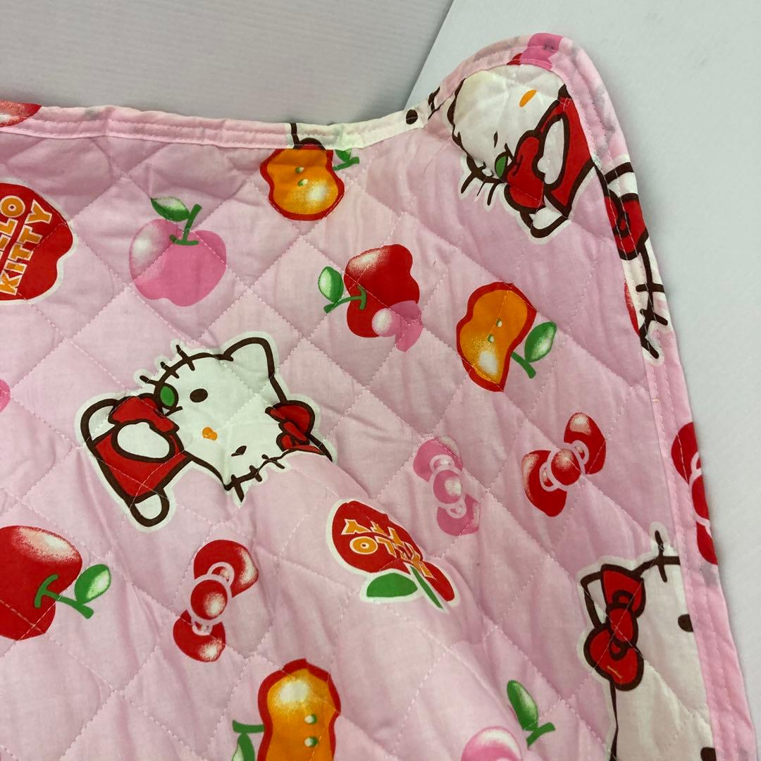 【2006年製】サンリオ　ハローキティ　敷きパッド　シーツ　リンゴ　アップル