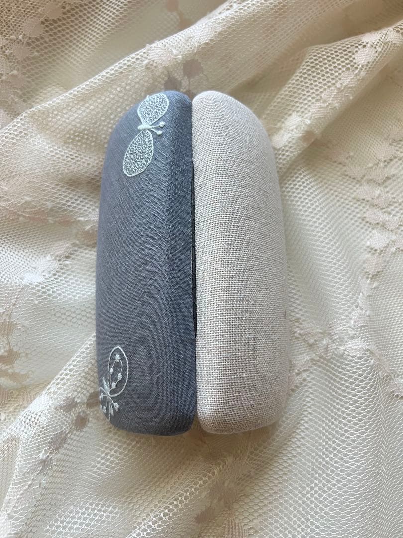 【 キャベツページ】ミナペルホネン　choucho メガネケース　リバティ