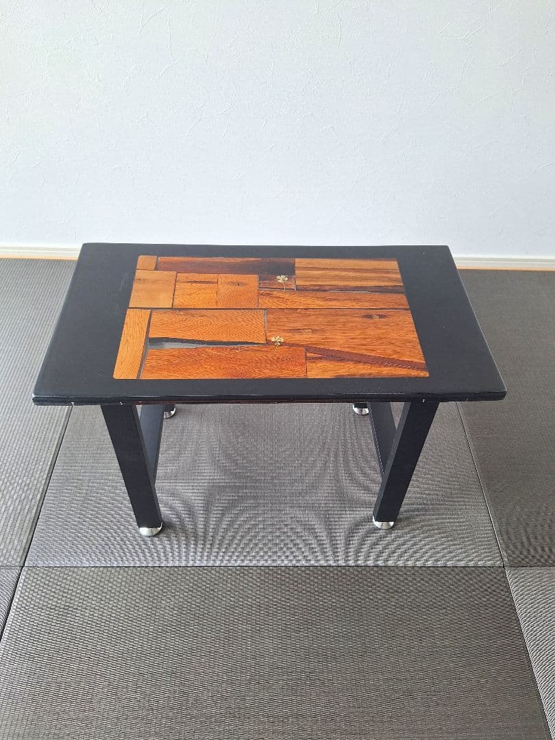 レジンサイドテーブル　屋久杉　四つ葉のクローバー