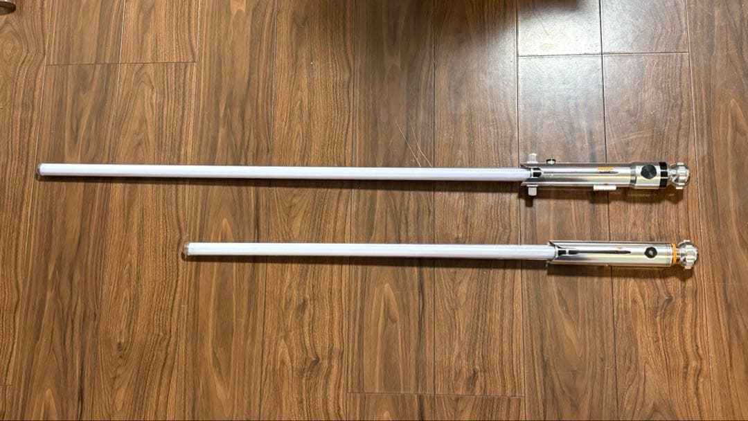 ギャラクシーズエッジライトセイバーアソーカ・タノ+ブレード36&26インチセット