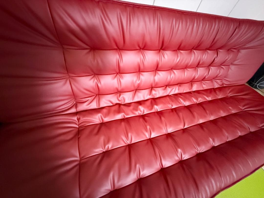 ［美品・送料込み］ニトリ ソファベッド Nシールド 赤