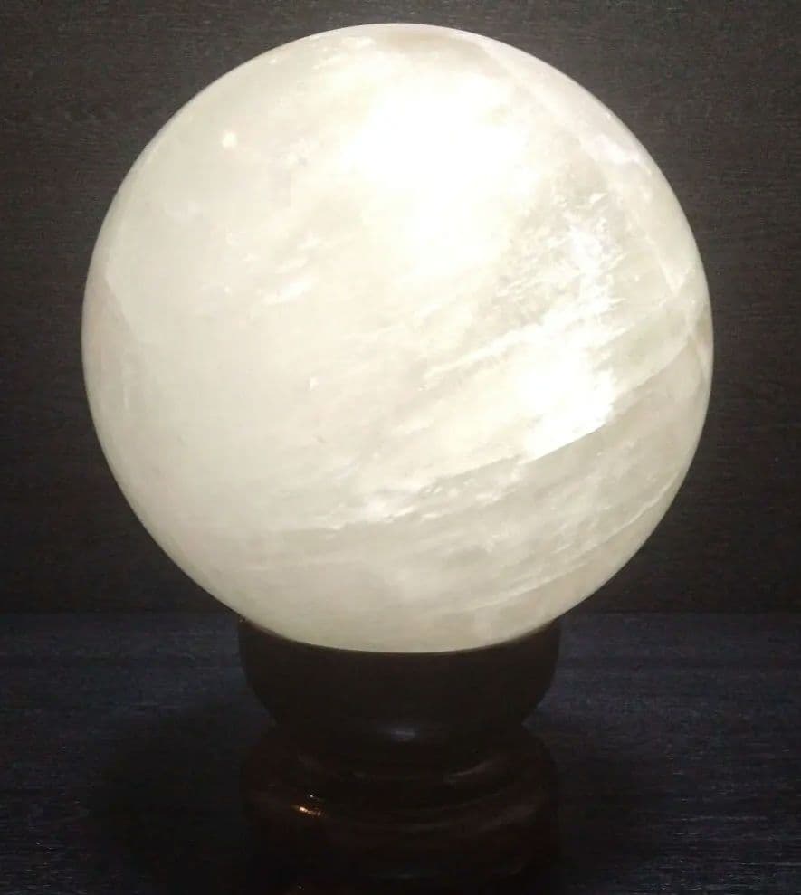 超巨大水晶玉　パワーストーン　風水　開運玉