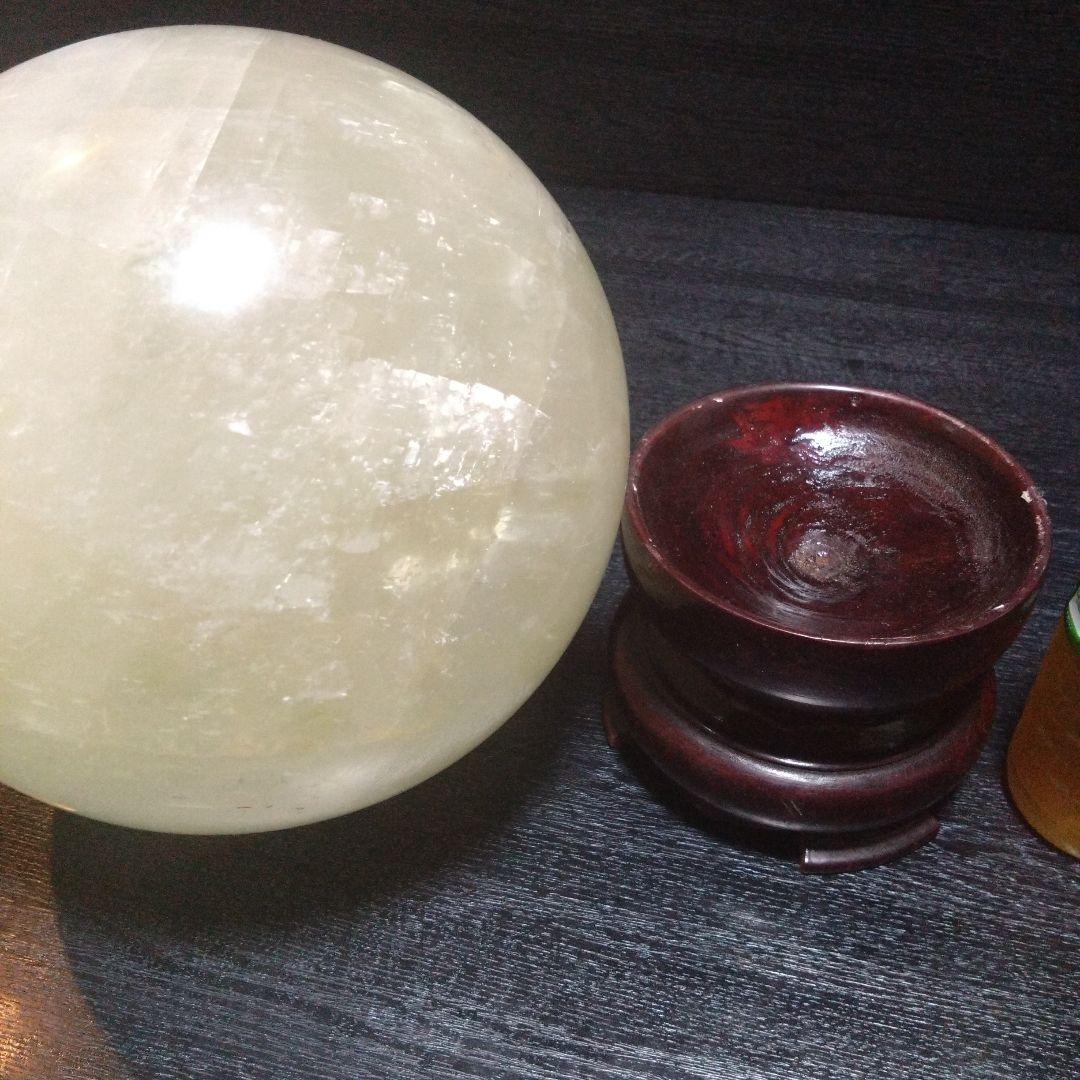 超巨大水晶玉　パワーストーン　風水　開運玉