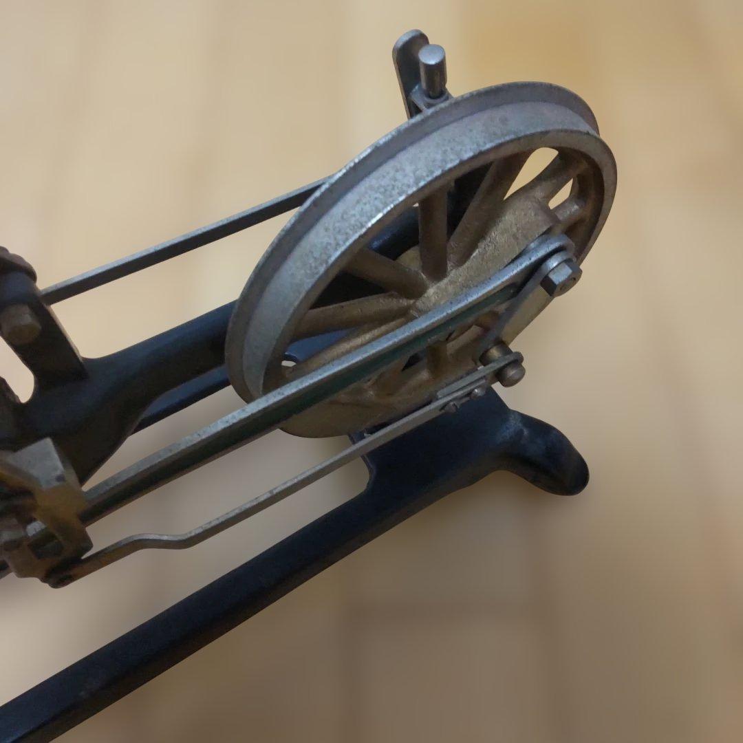 謎の金属製の品物①