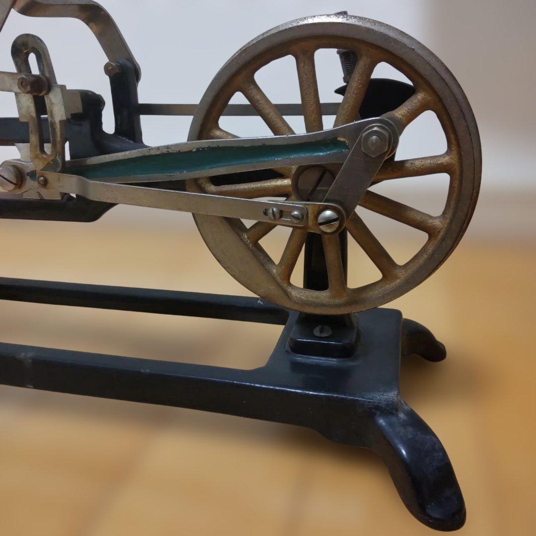 謎の金属製の品物①