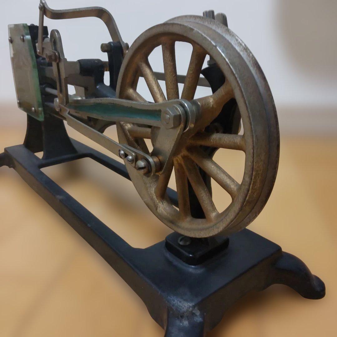 謎の金属製の品物①