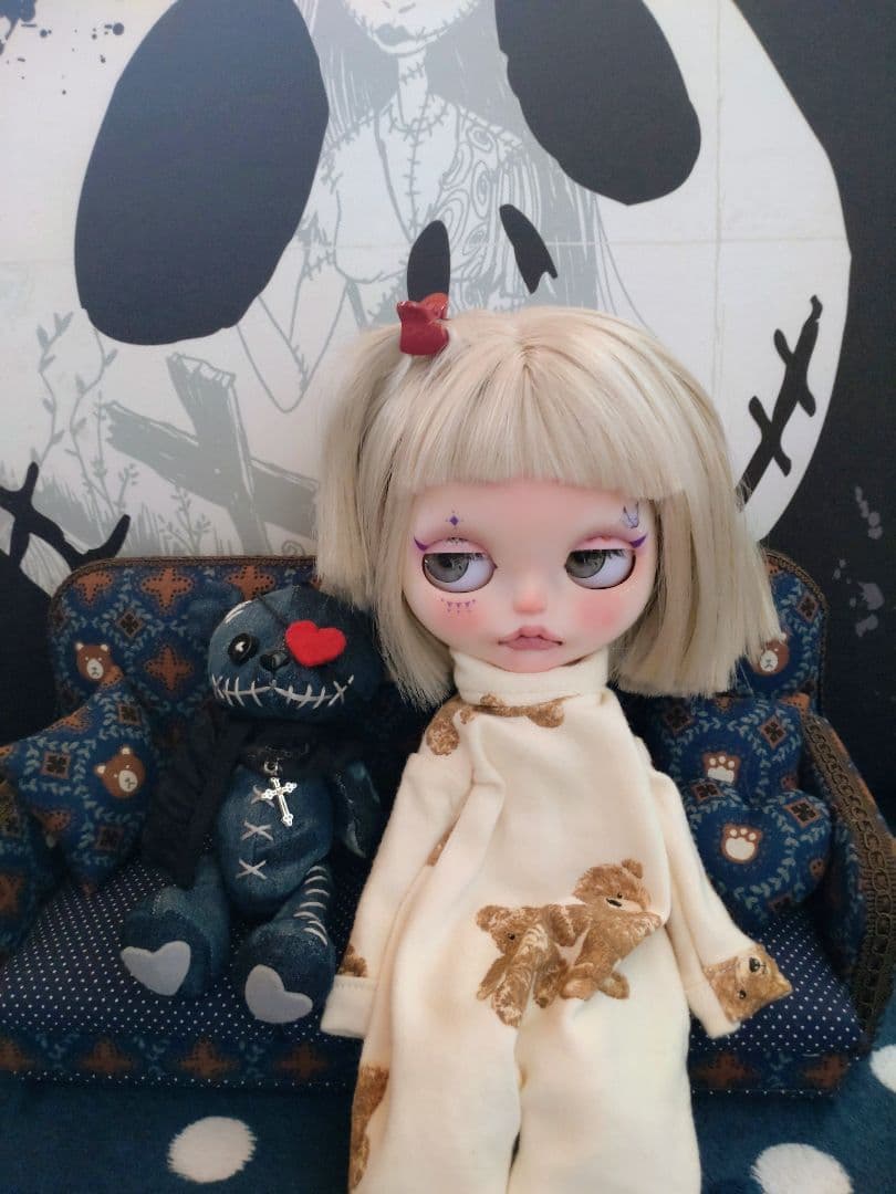 カスタムアイシードールバニラフェイスアウトフィット付き