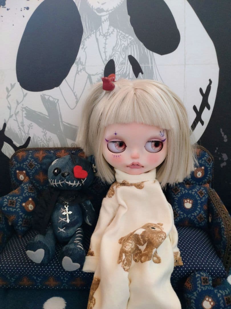 カスタムアイシードールバニラフェイスアウトフィット付き