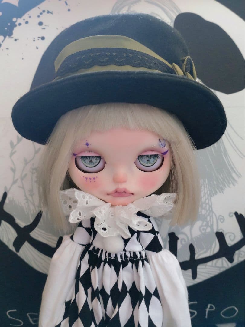 カスタムアイシードールバニラフェイスアウトフィット付き