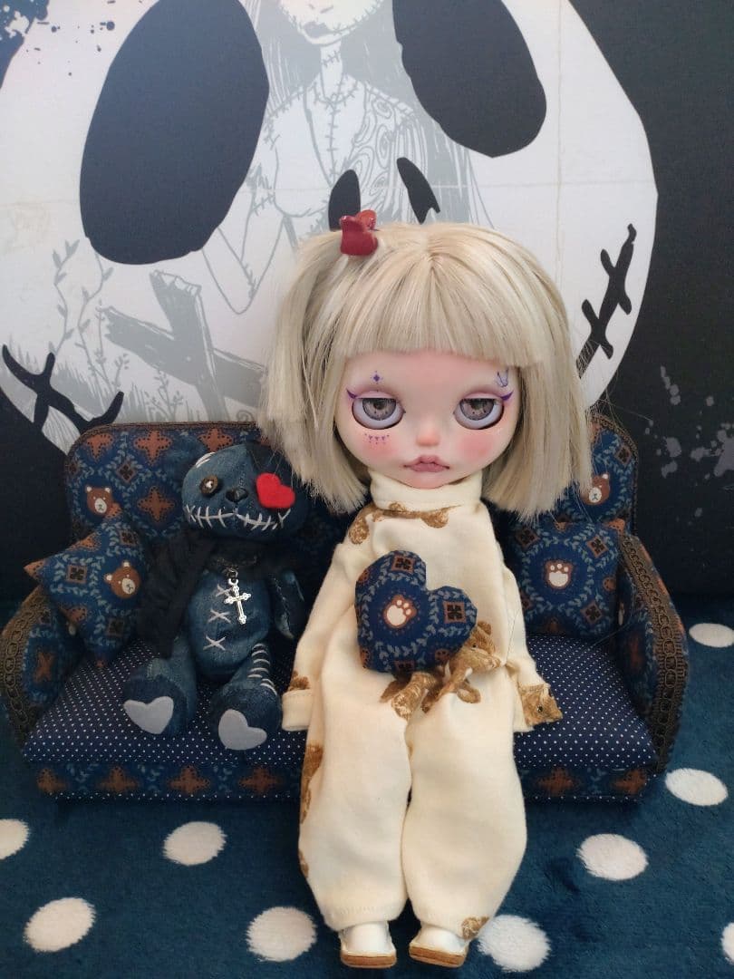 カスタムアイシードールバニラフェイスアウトフィット付き