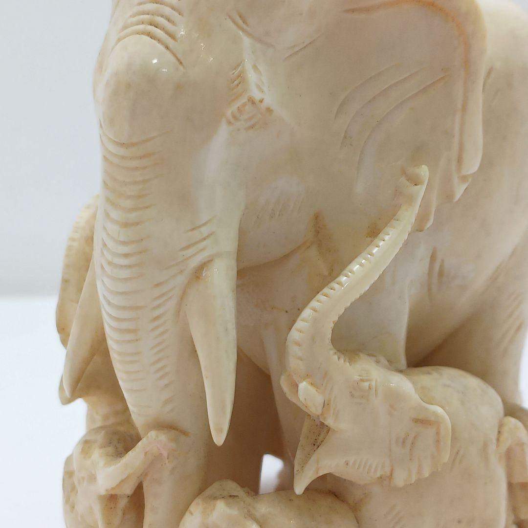 Y2555 高級彫刻 象モチーフ 置物 オブジェ 重量318.2g