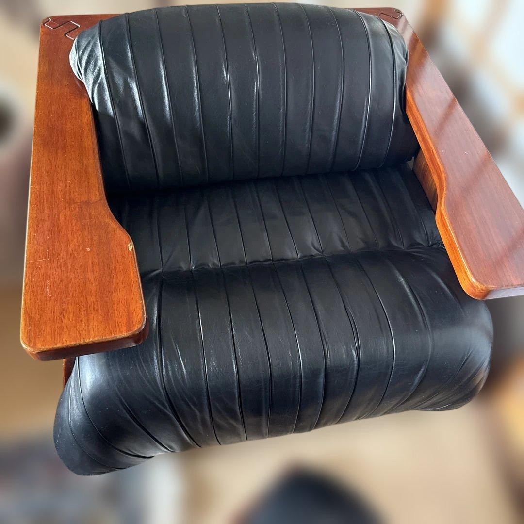 レア　Luciano Frigerio イタリア製　黒レザーアームチェア　1脚