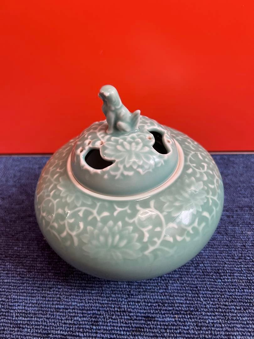 1147  深川製磁　青磁　狛犬摘まみ　香炉　未使用