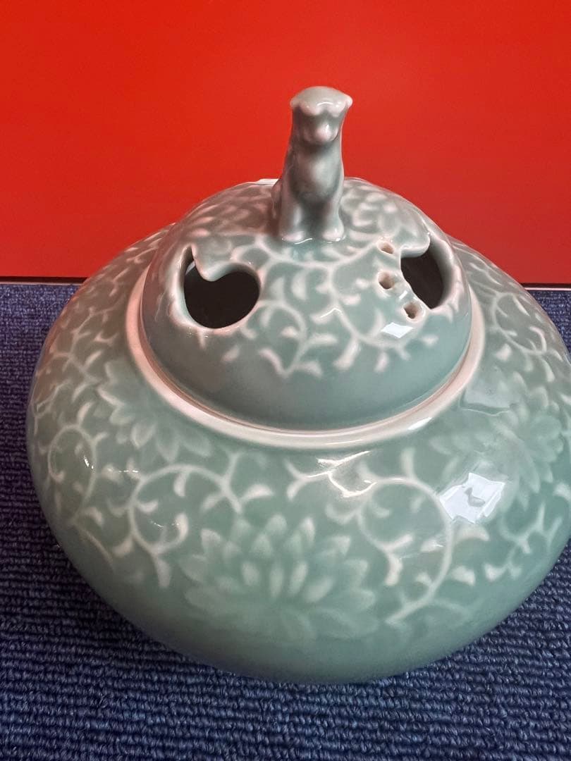 1147  深川製磁　青磁　狛犬摘まみ　香炉　未使用