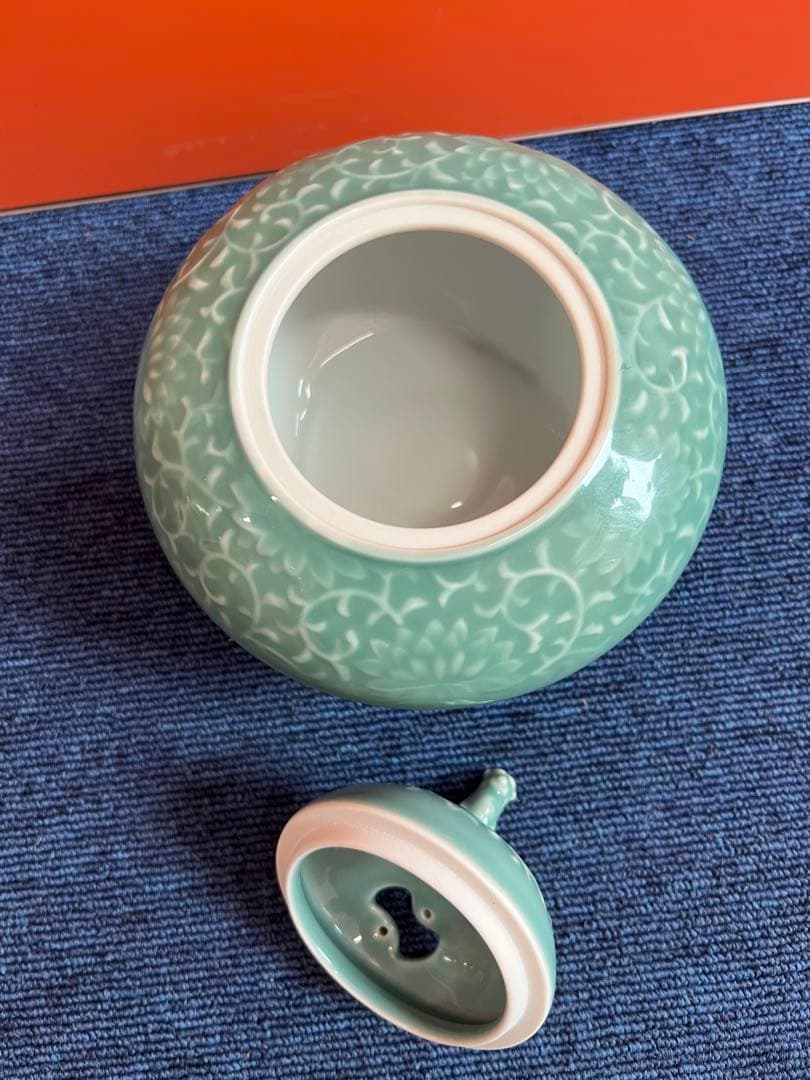 1147  深川製磁　青磁　狛犬摘まみ　香炉　未使用