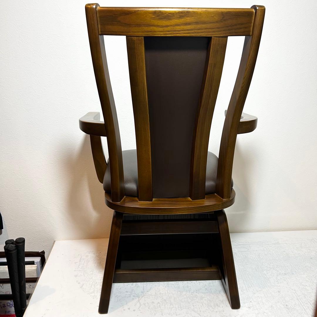 朝日木工 肘掛け付き回転椅子 【亜彩】 - メルカリ