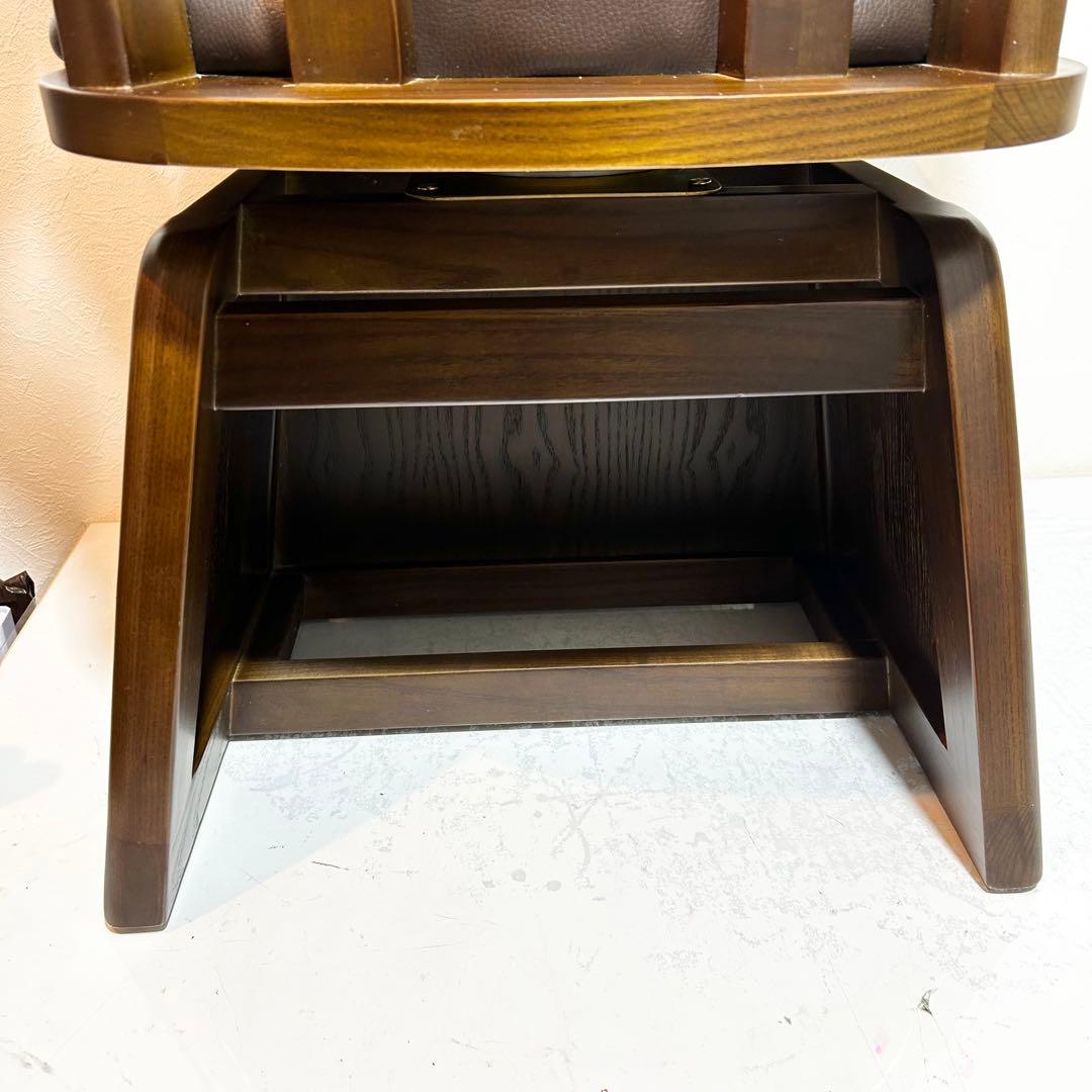 朝日木工 肘掛け付き回転椅子 【亜彩】 - メルカリ