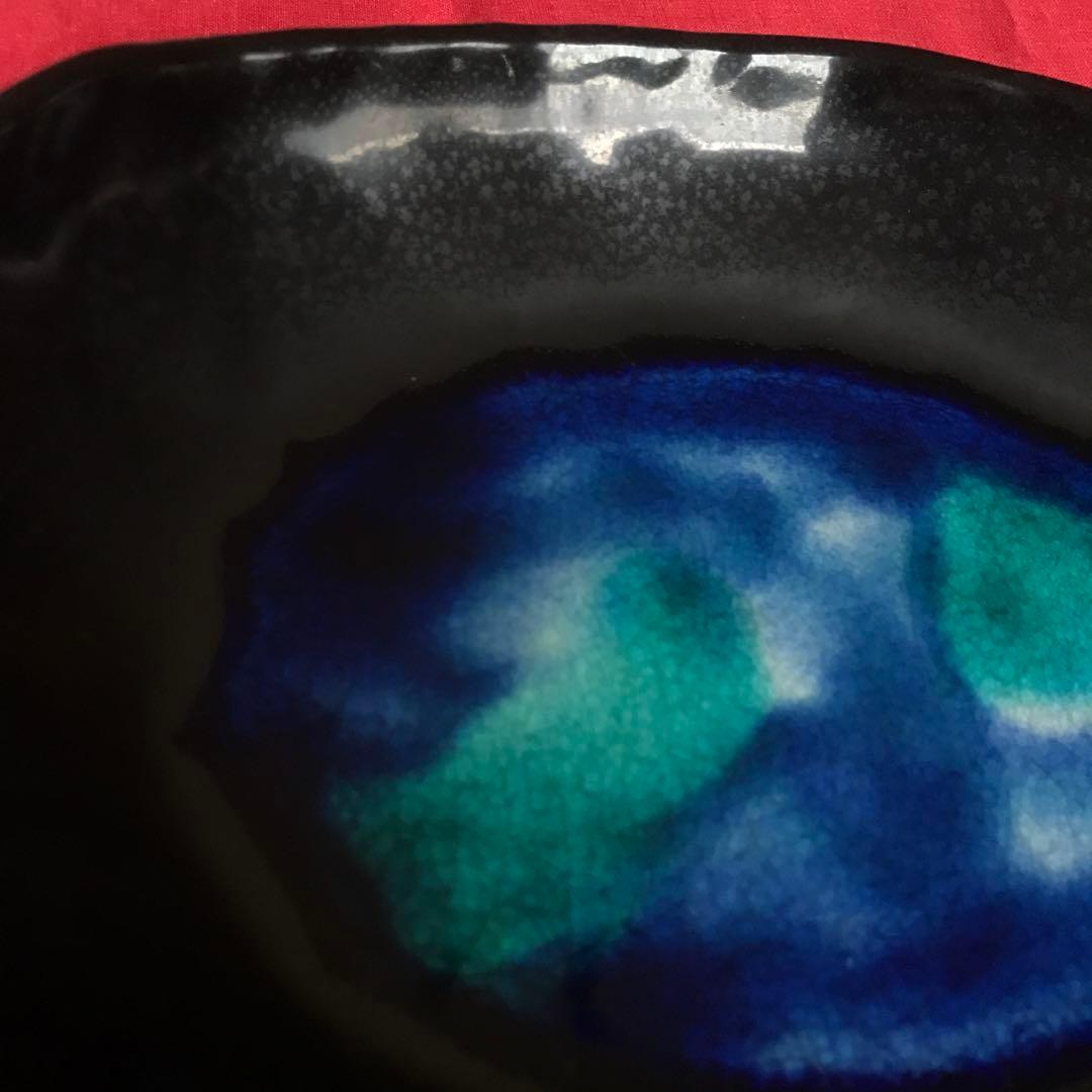 深い青の水色の濃淡が美しい石垣焼大皿　和食器　ガラス釉　楕円皿　陶器　やちむん