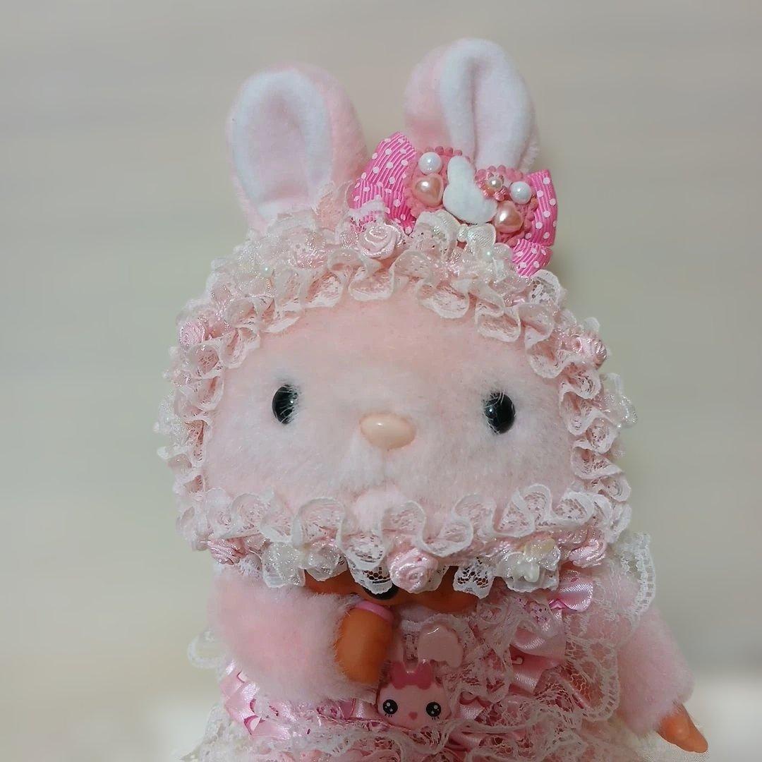 モンチッチ　可愛いアレンジ　着ぐるみうさぎと　CD ケース　セット品