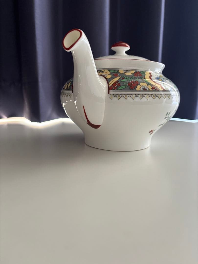 ミントン・アジアンフラワー・ティーポット、廃盤品になります。家庭保管品です。