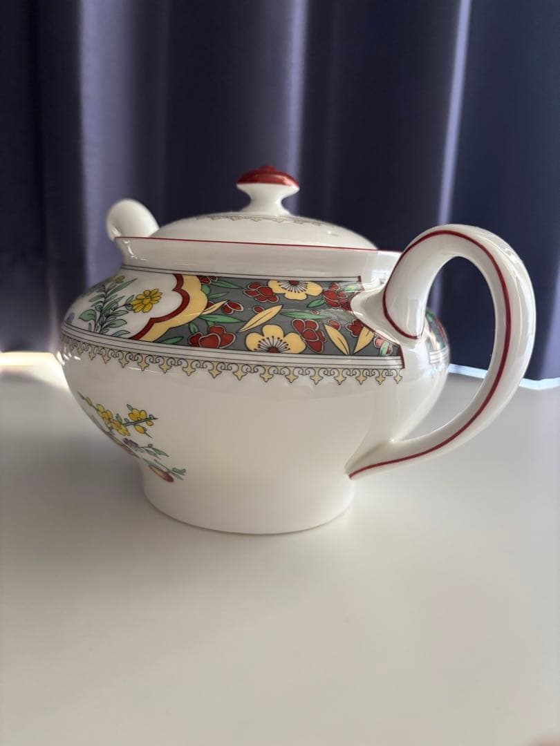 ミントン・アジアンフラワー・ティーポット、廃盤品になります。家庭保管品です。