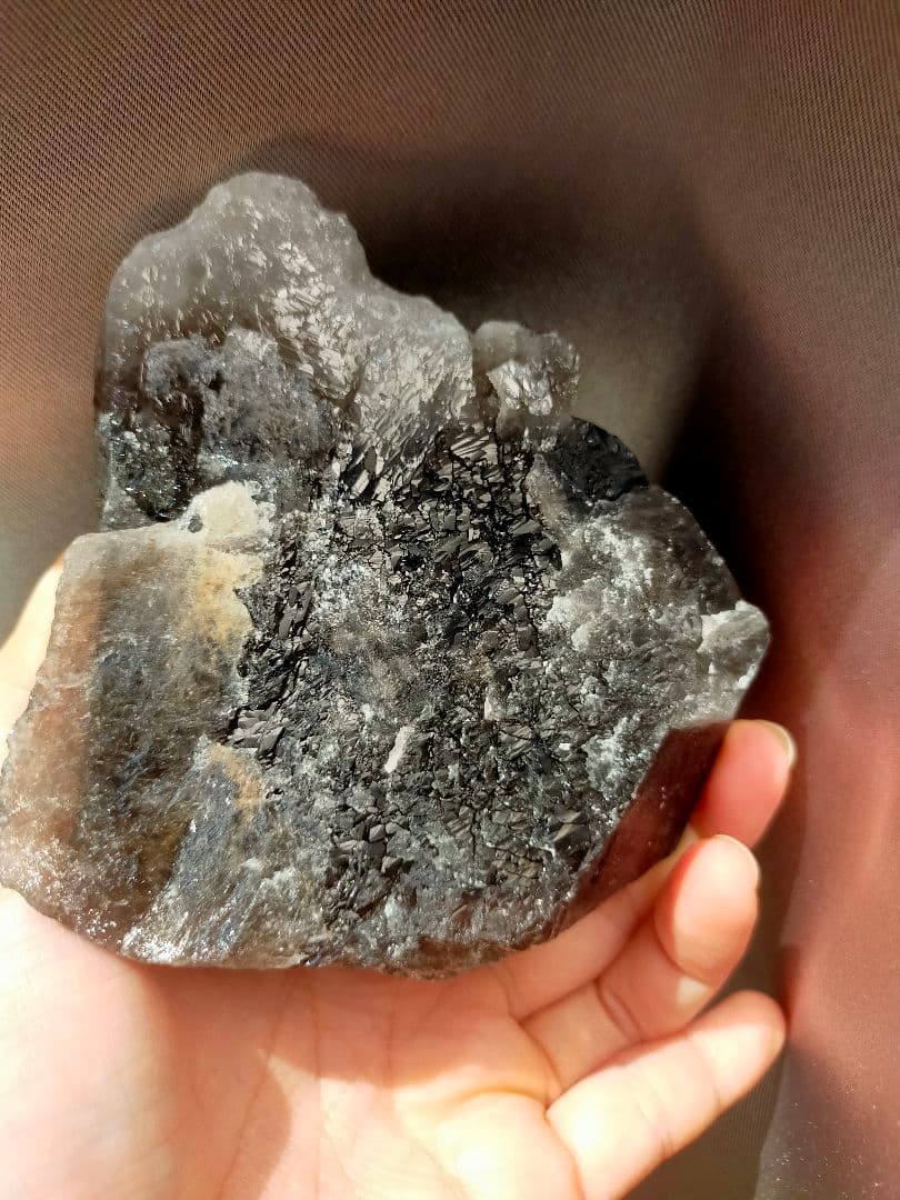 モリオン　黒水晶　原石　タビー　レコードキーパーあり　スモーキー　魔除け　お守り