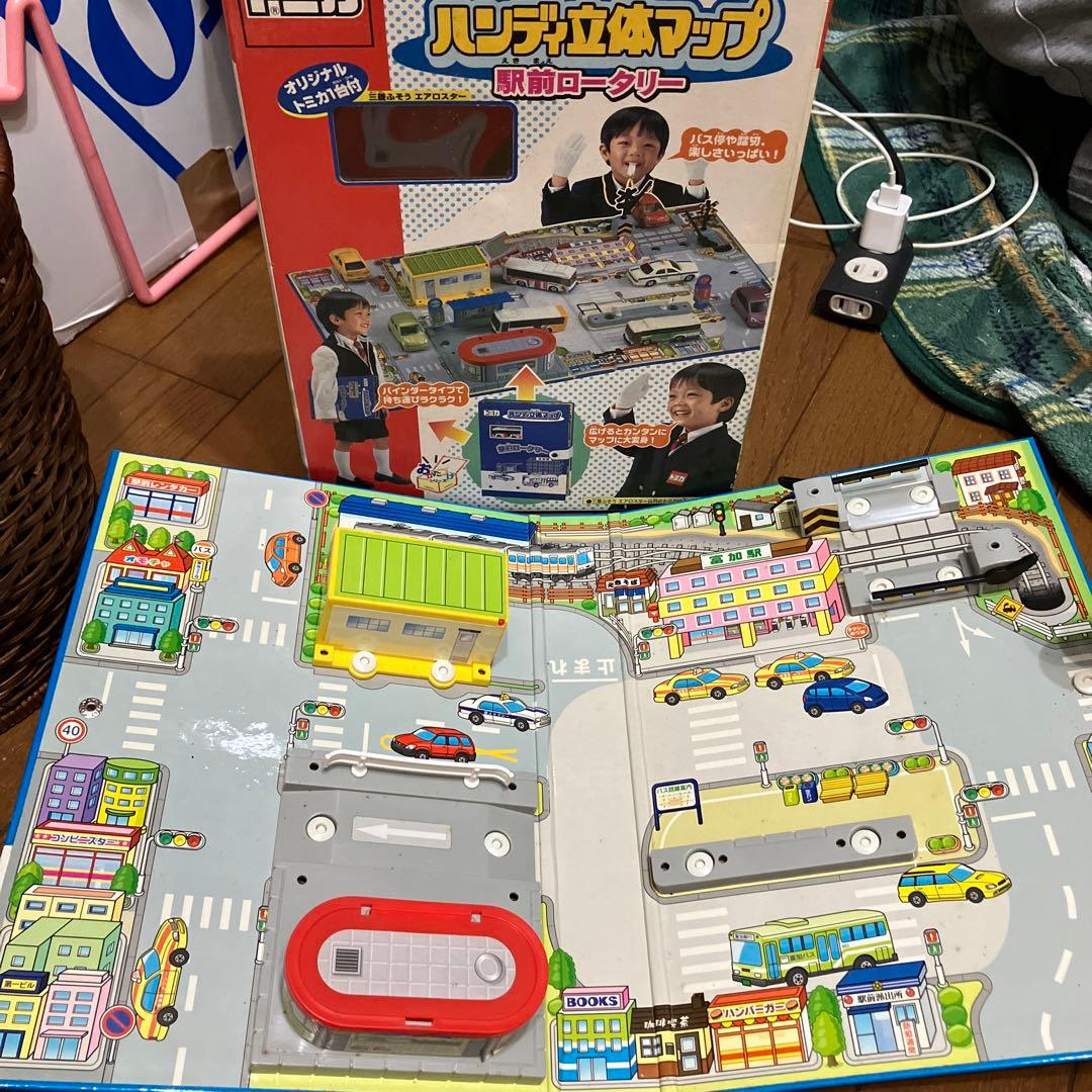 トミカ♪ ハンディ立体マップ 駅前ロータリー - メルカリ