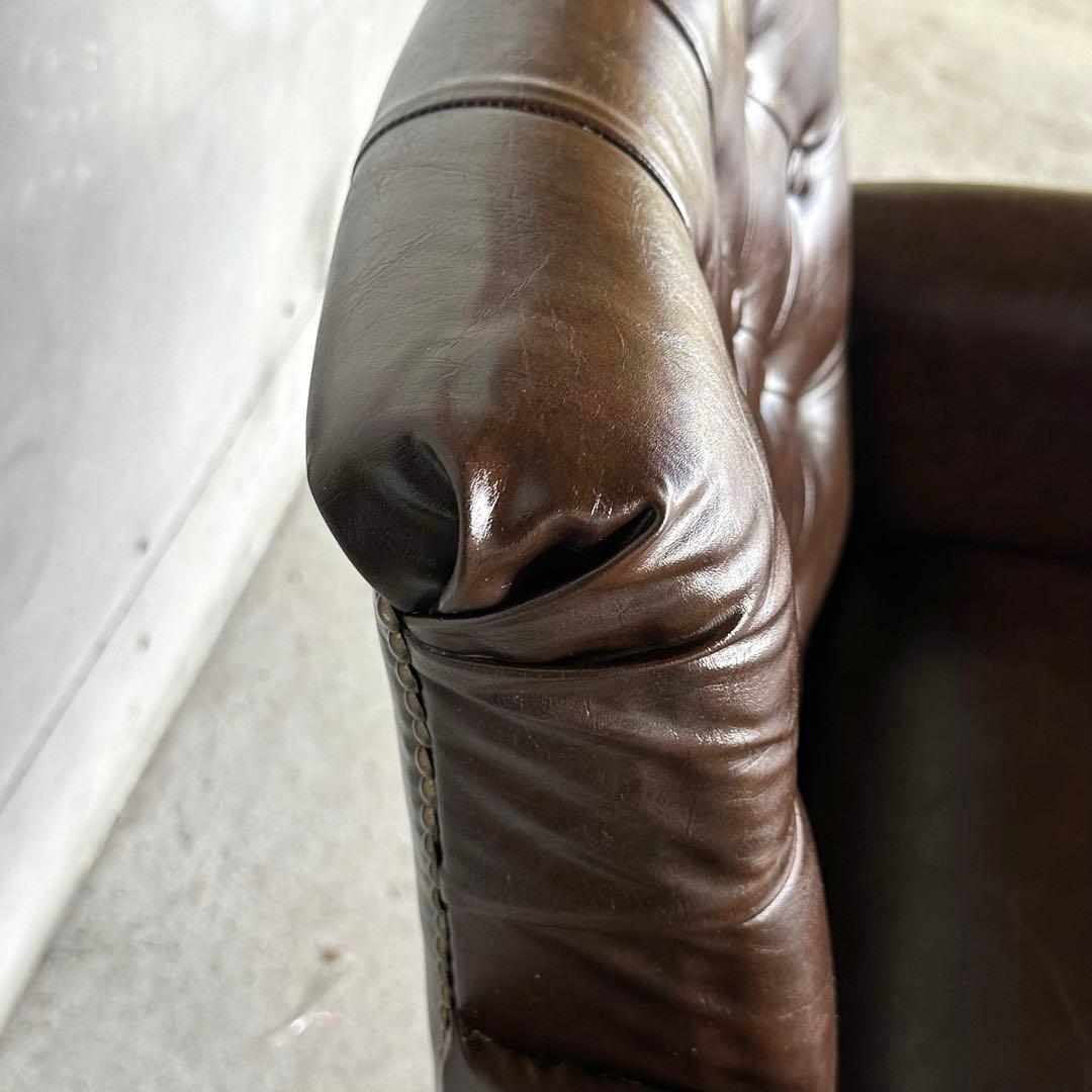 ✦Vintage✦チェスターフィールド／バーバーチェア／昇降式　サロンチェア鉄鋲