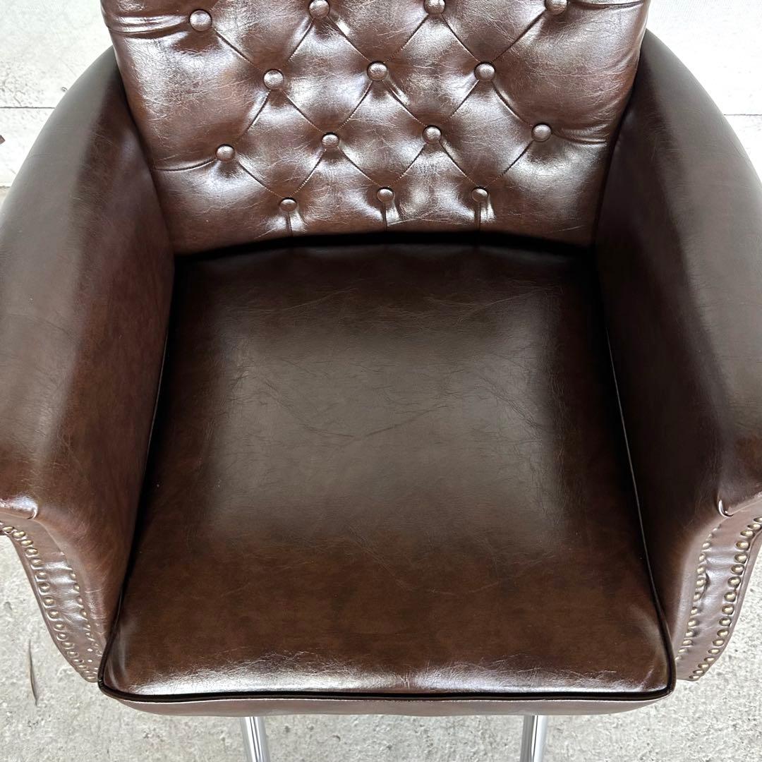 ✦Vintage✦チェスターフィールド／バーバーチェア／昇降式　サロンチェア鉄鋲